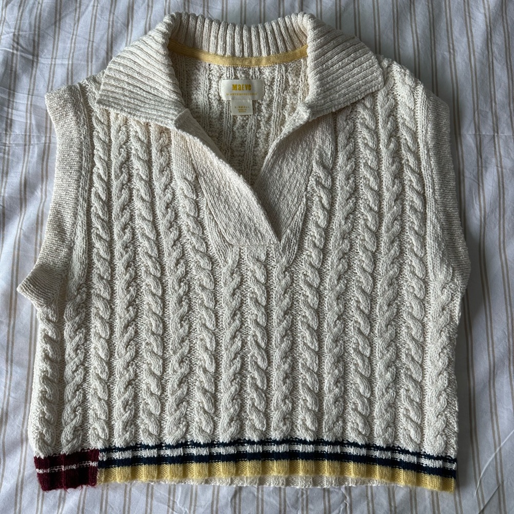 Anthropologie Cable Knit Sleeveless Sweater Vest in Cream